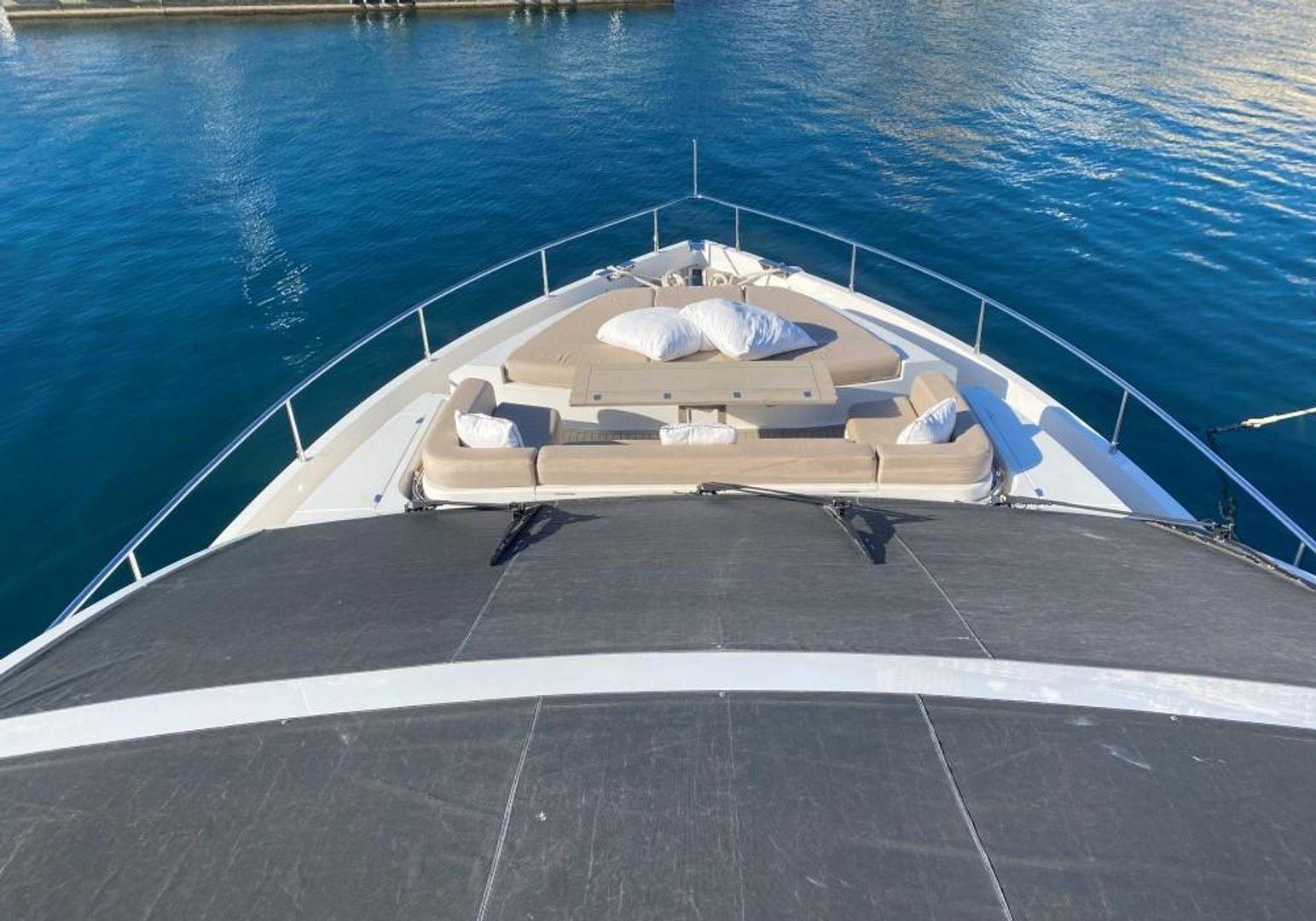 Pearl Yachts 75'