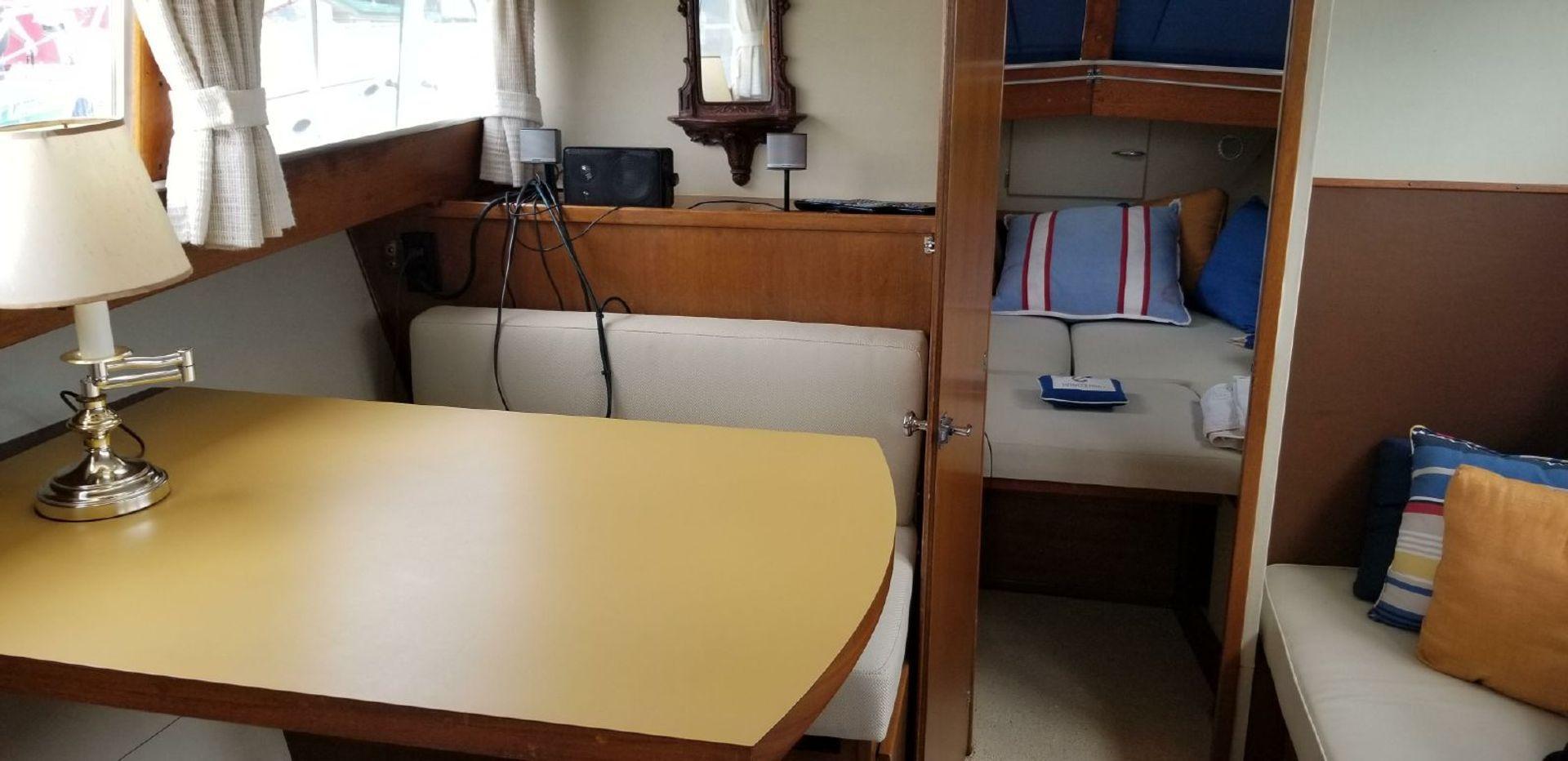Chris-Craft Commander 31'