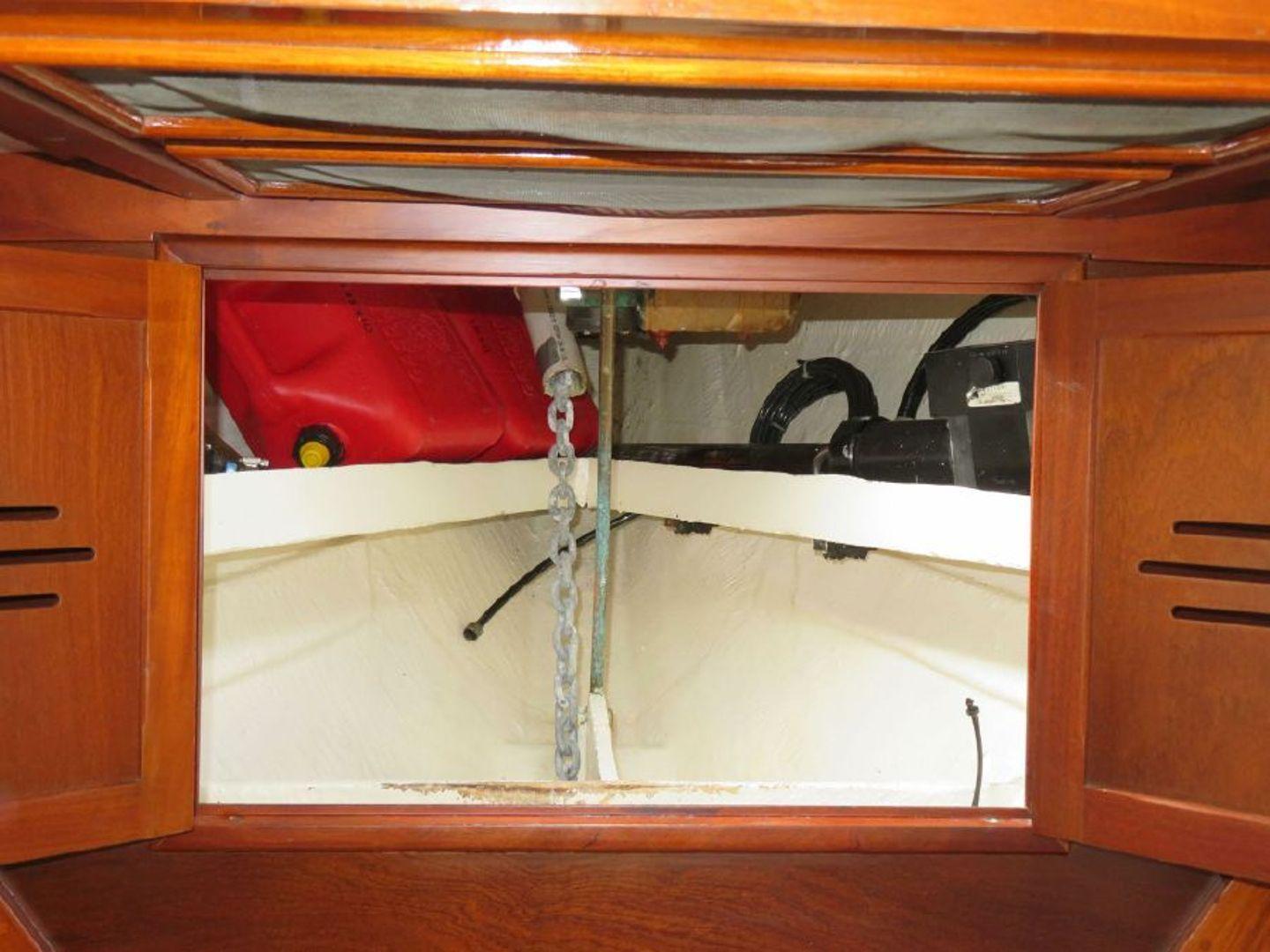 Secret Story, Hinckley Bermuda MK III Yawl 40'