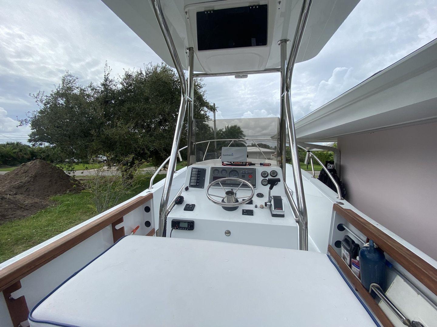 Chris-Craft Scorpion 213vf 21'