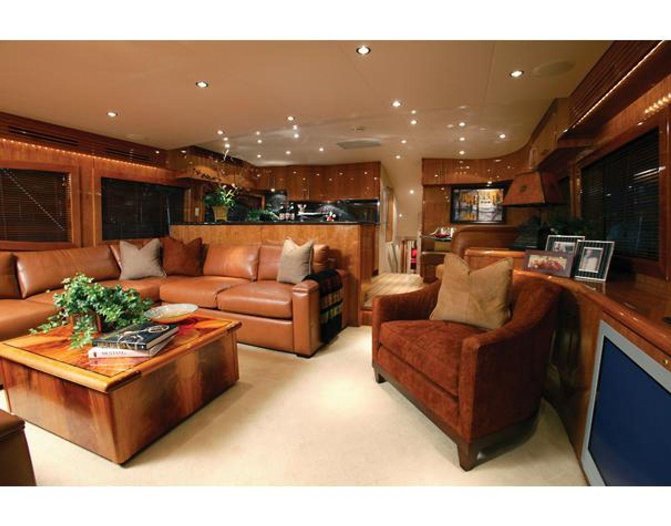 Hatteras Convertible 68'