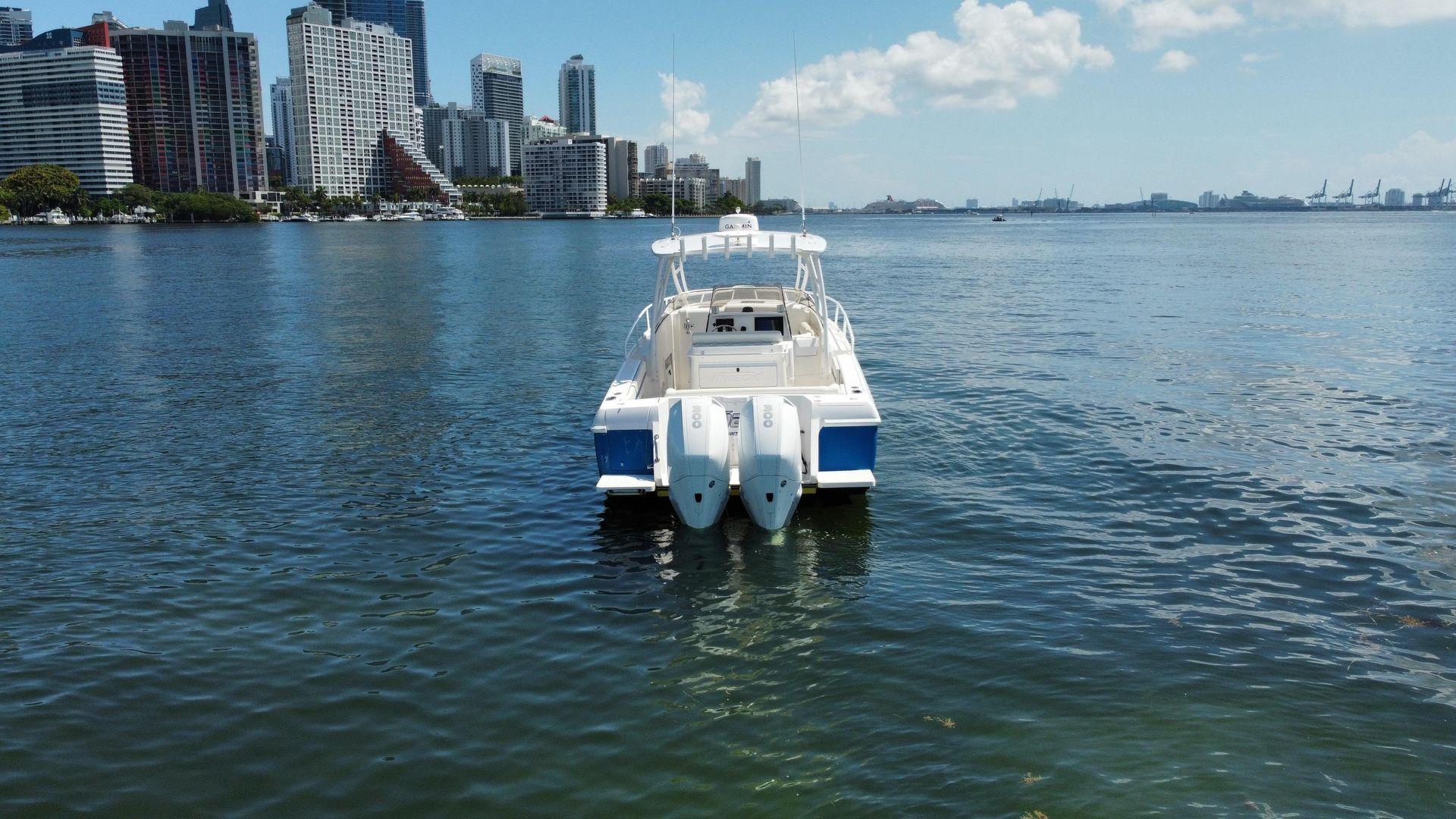 Intrepid 310 Walkaround 31'