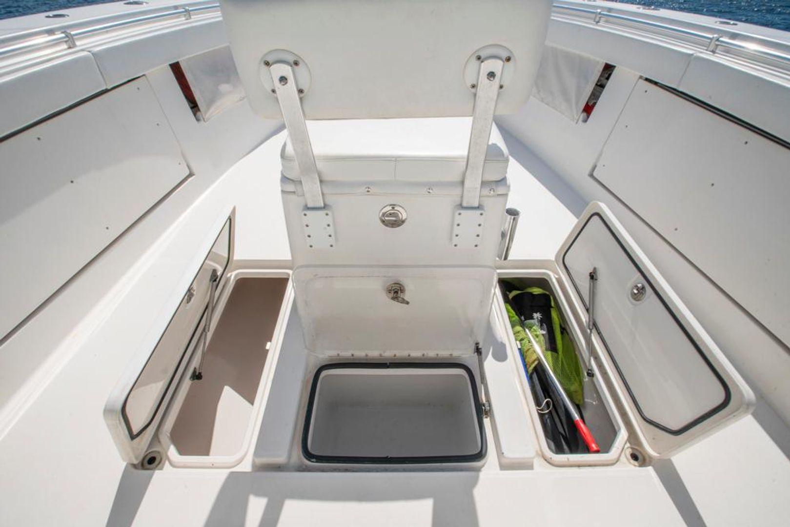 Invincible Boats 42'