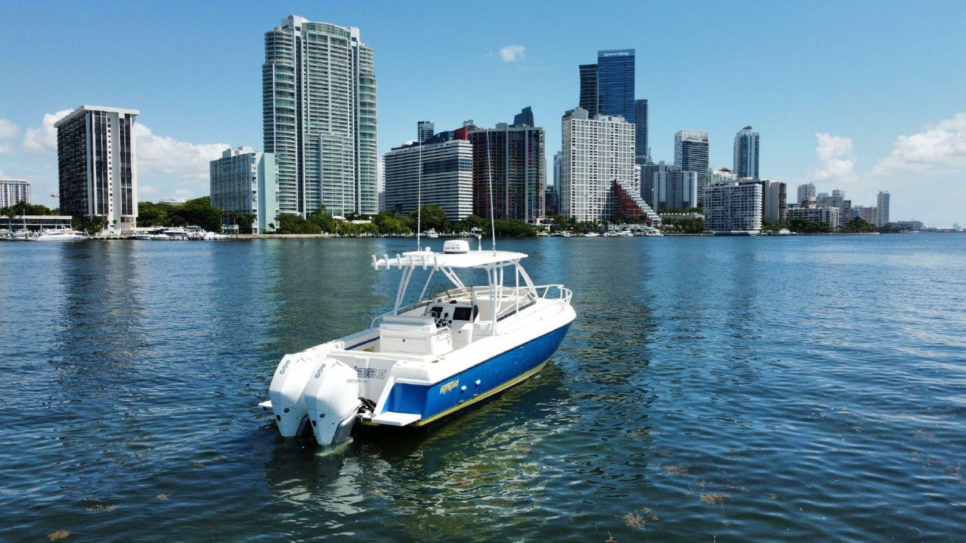 Intrepid 310 Walkaround 31'