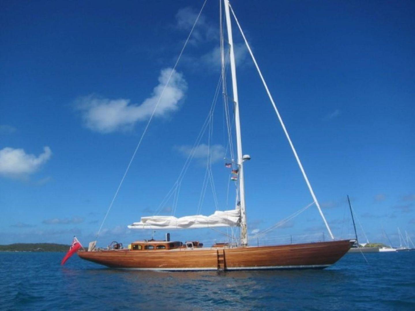 Spirit Yachts DH 60'