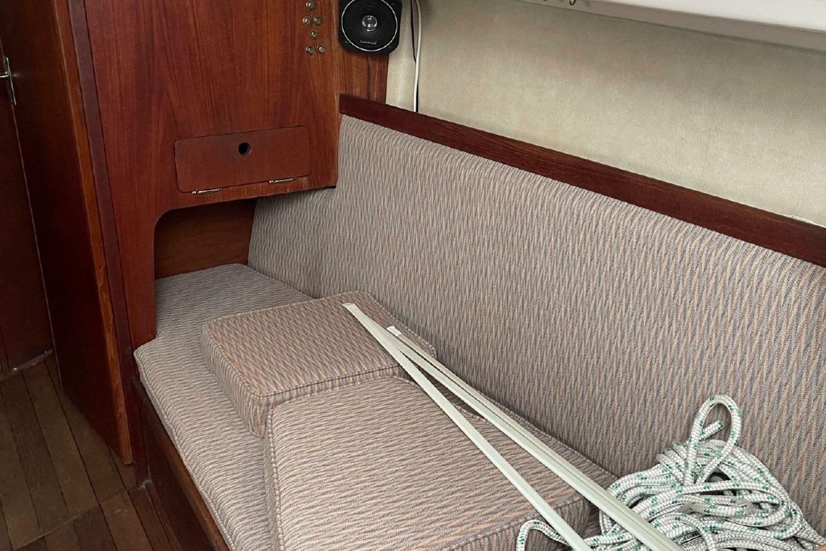Sabre Sailboats Sloop 28'