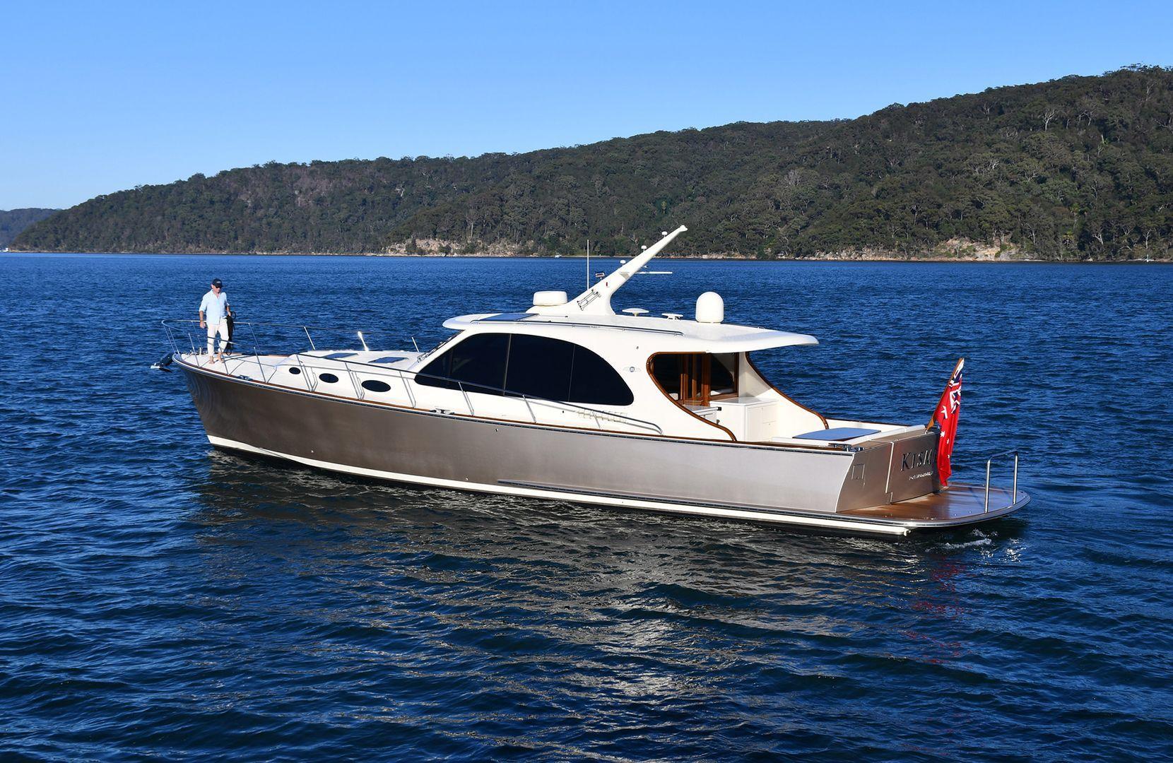 Palm Beach Motor Yachts PB55 62'