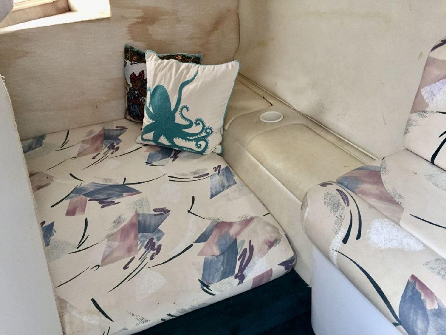 Chris-Craft Crowne 302 30'