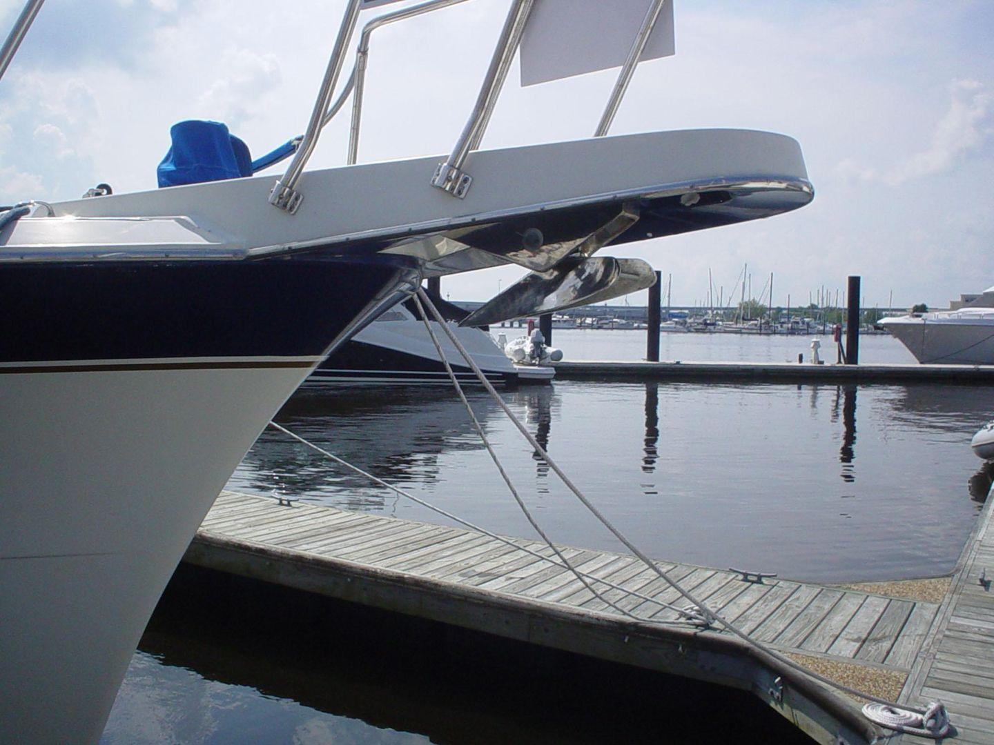 Hatteras ED - Stabilized Always Late 53'