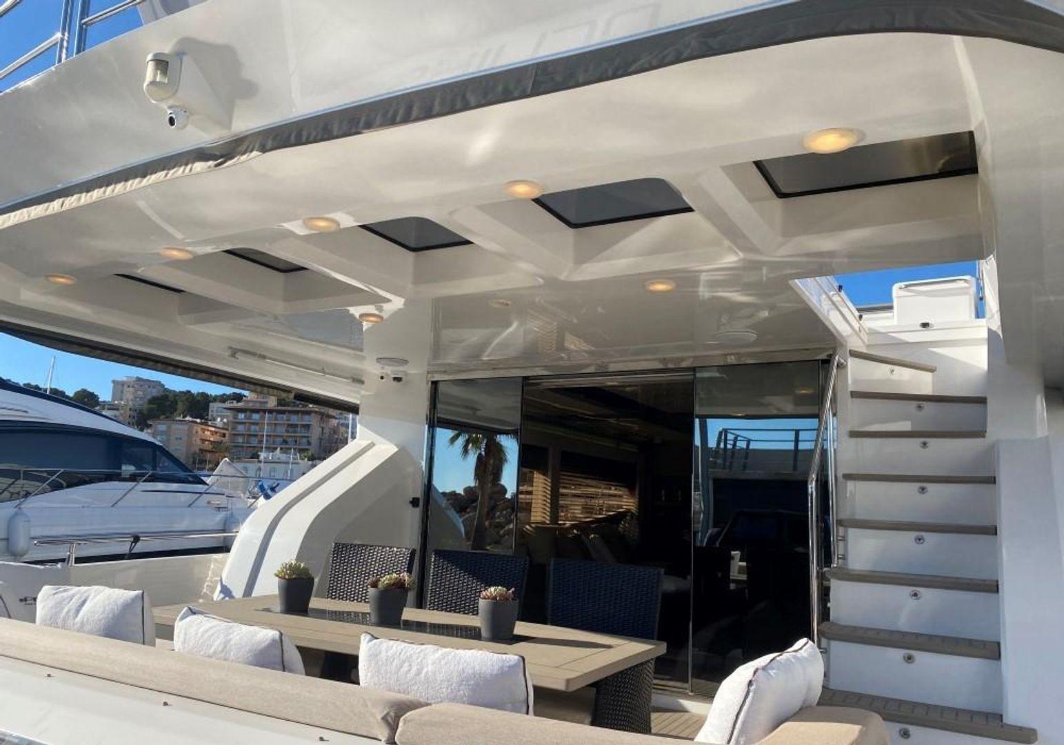 Pearl Yachts 75'