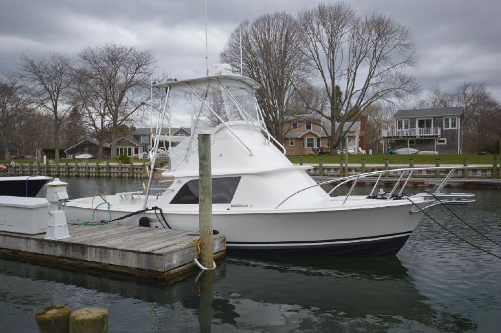 Miss Tonia, Bertram Flybridge Cruiser 31'