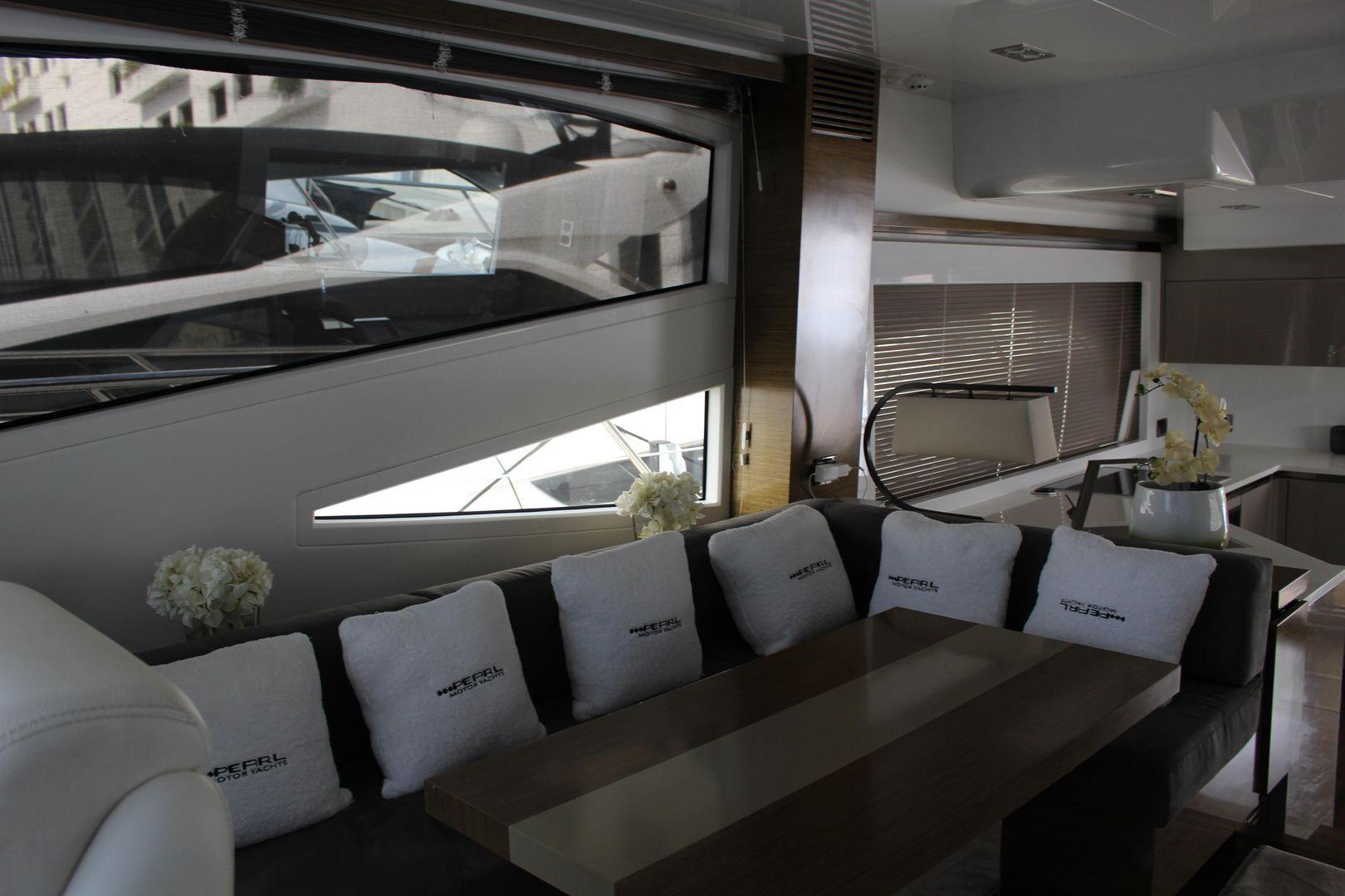 Pearl Yachts 65'