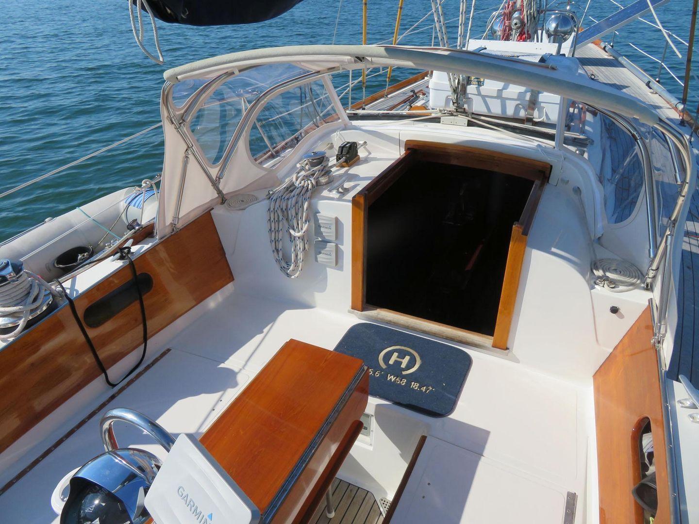 Secret Story, Hinckley Bermuda MK III Yawl 40'