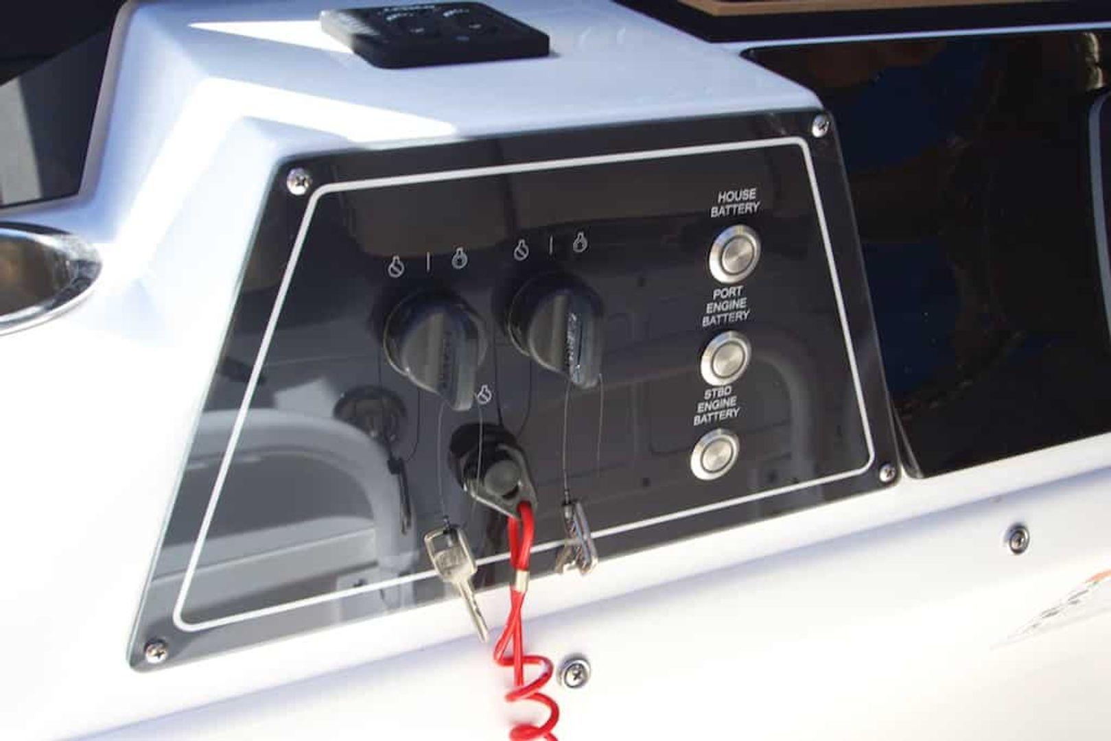 Sea Fox Boats COMMANDER 32'8