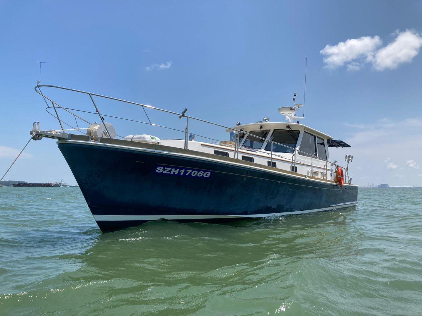 Grand Banks Eastbay FB 43'