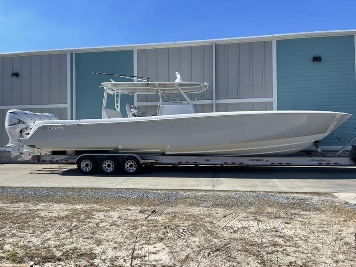 Contender ST 44'