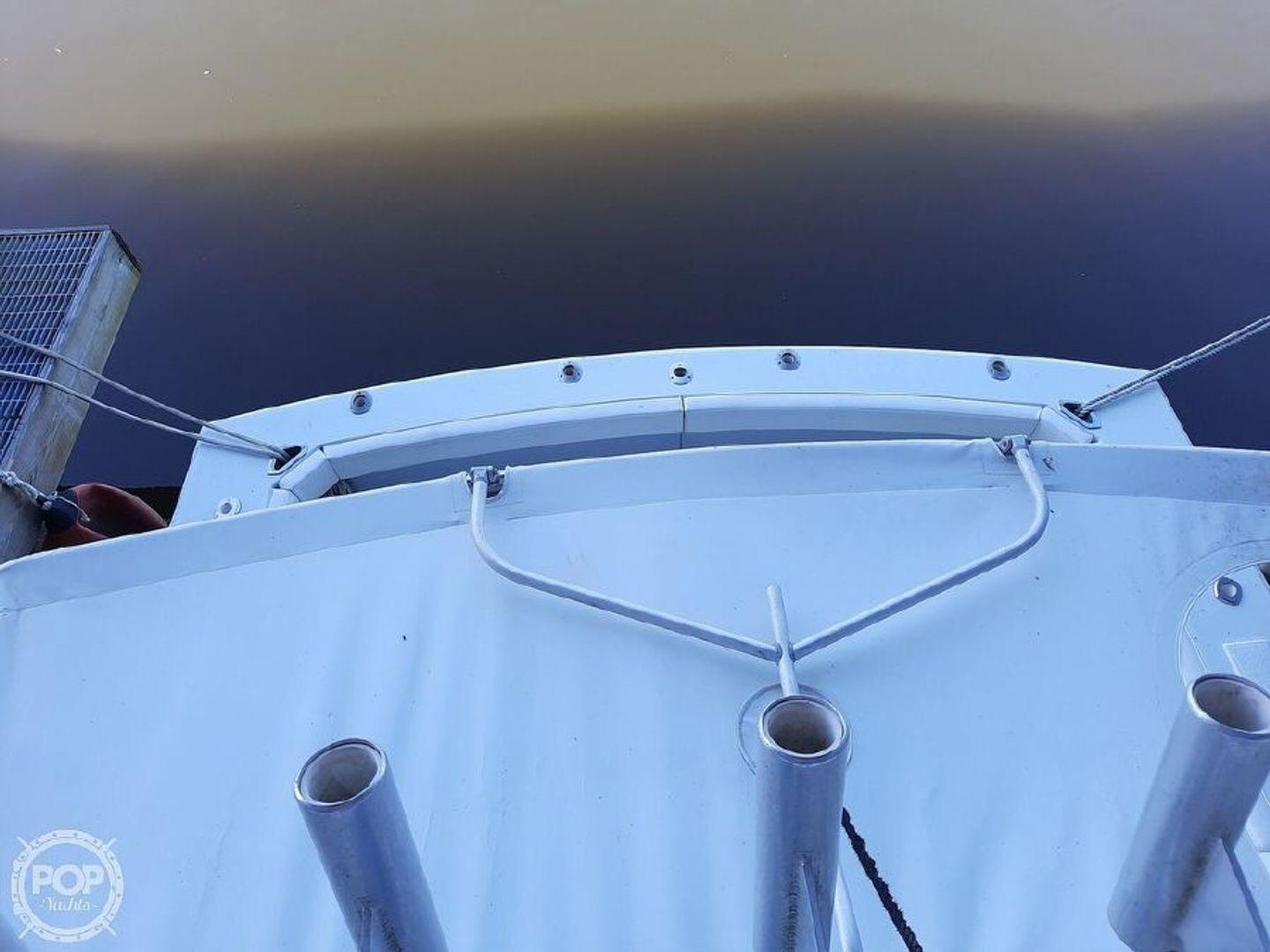 Bertram motor yacht 42'
