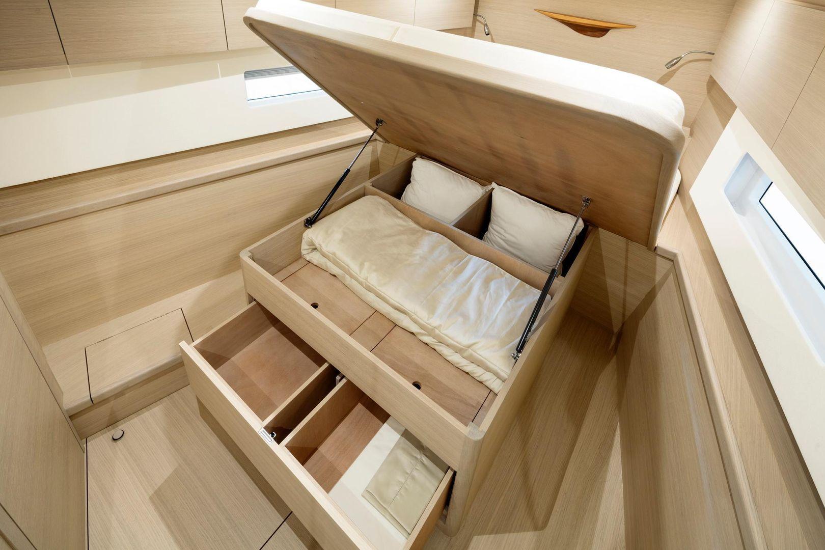 Solaris Yacht 47'