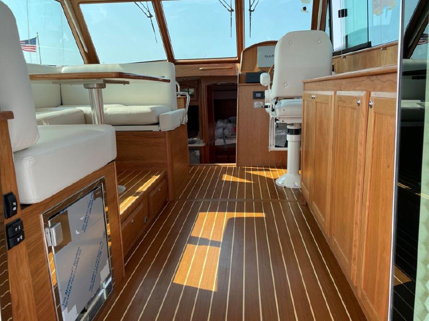 Sabre 38' SE