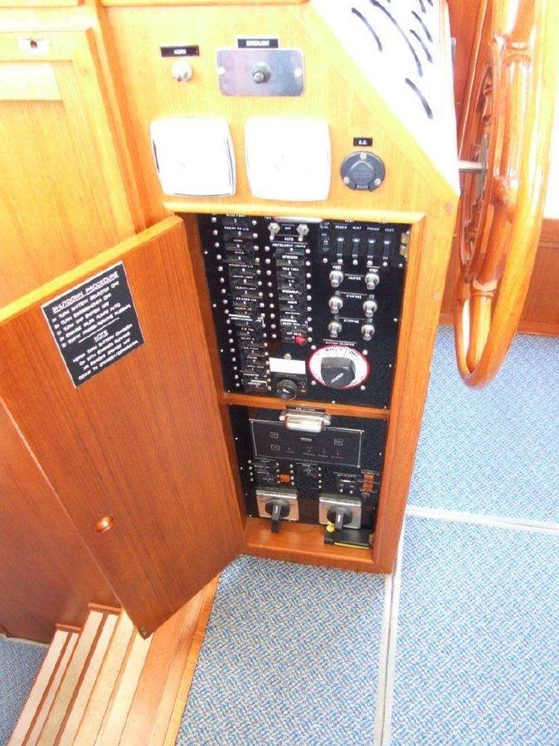 Jenita, Grand Banks Sedan 36'
