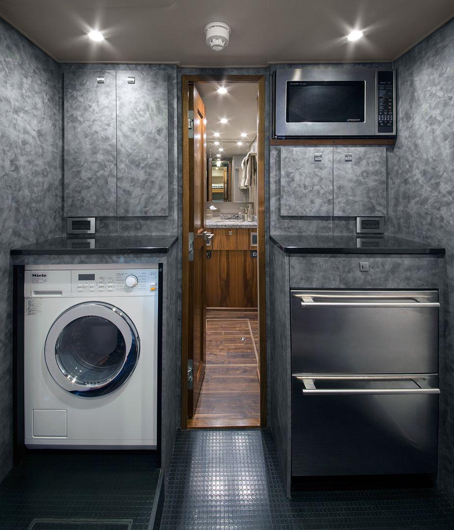 Viking Yachts Enclosed Bridge 92'