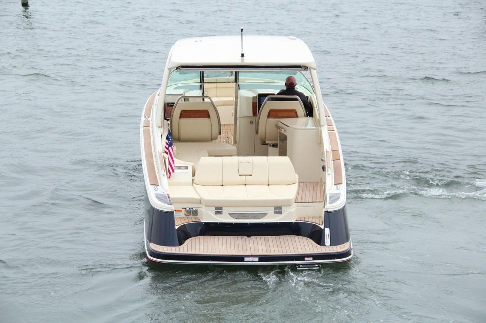 Chris-Craft Launch GT 35'