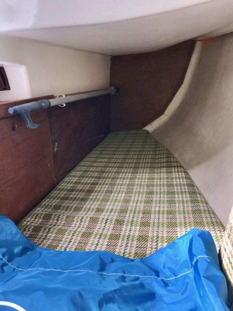 Katura, Sabre Sailboats 28'