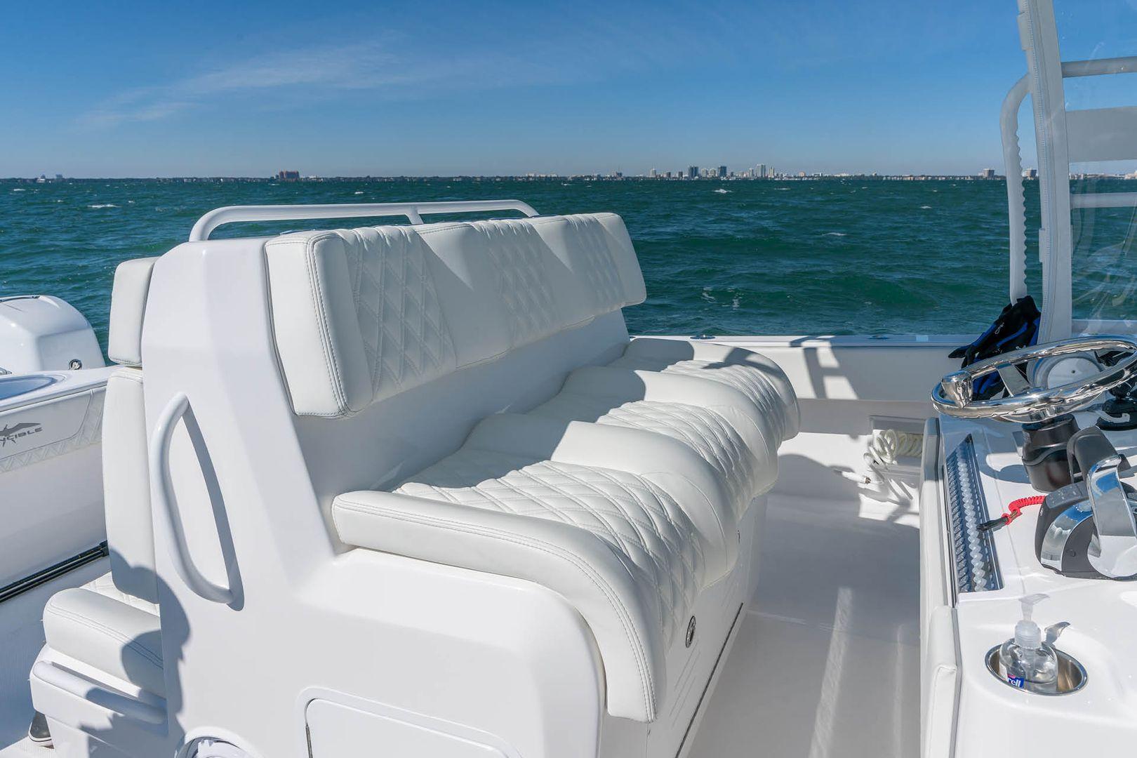 Invincible Boats Catamaran 35'