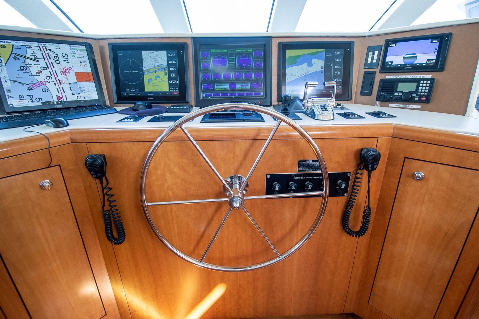 Hatteras 100 Motor Yacht Avanti 100'