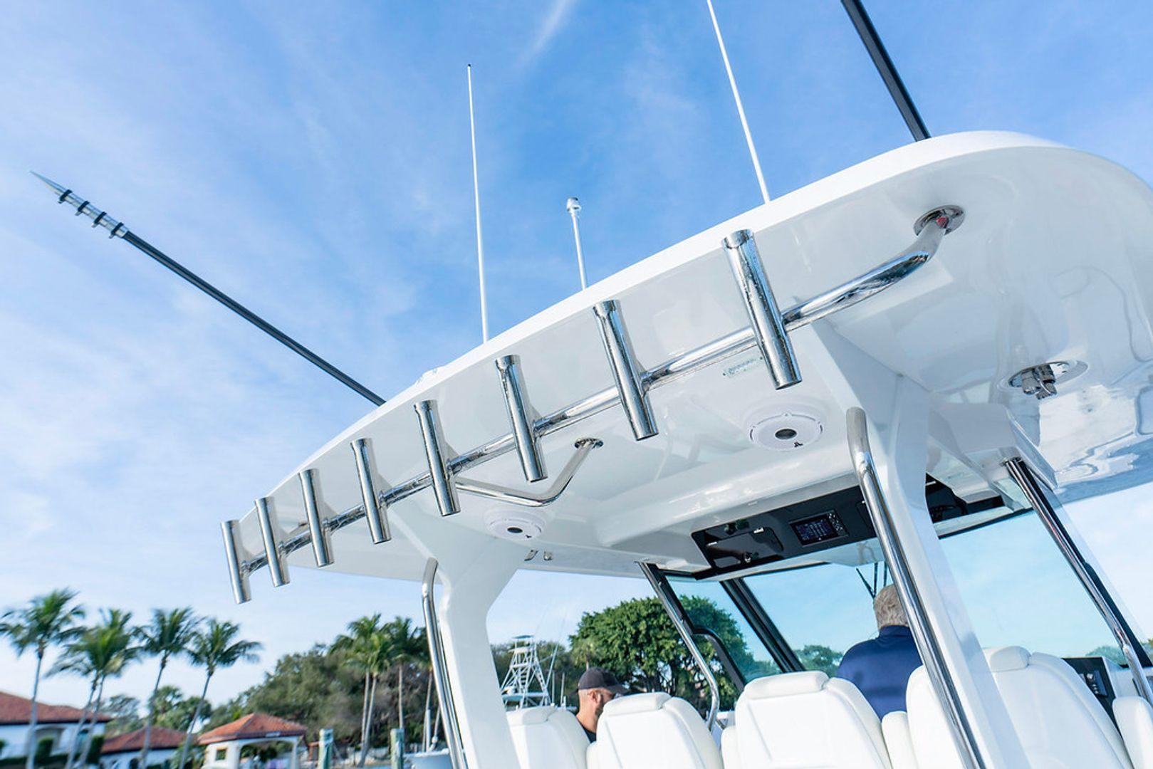 Bertram CC 39'