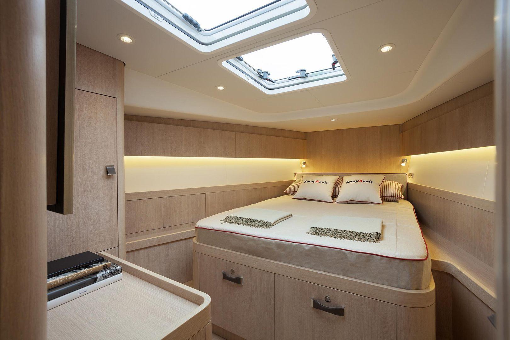 Swan 54'