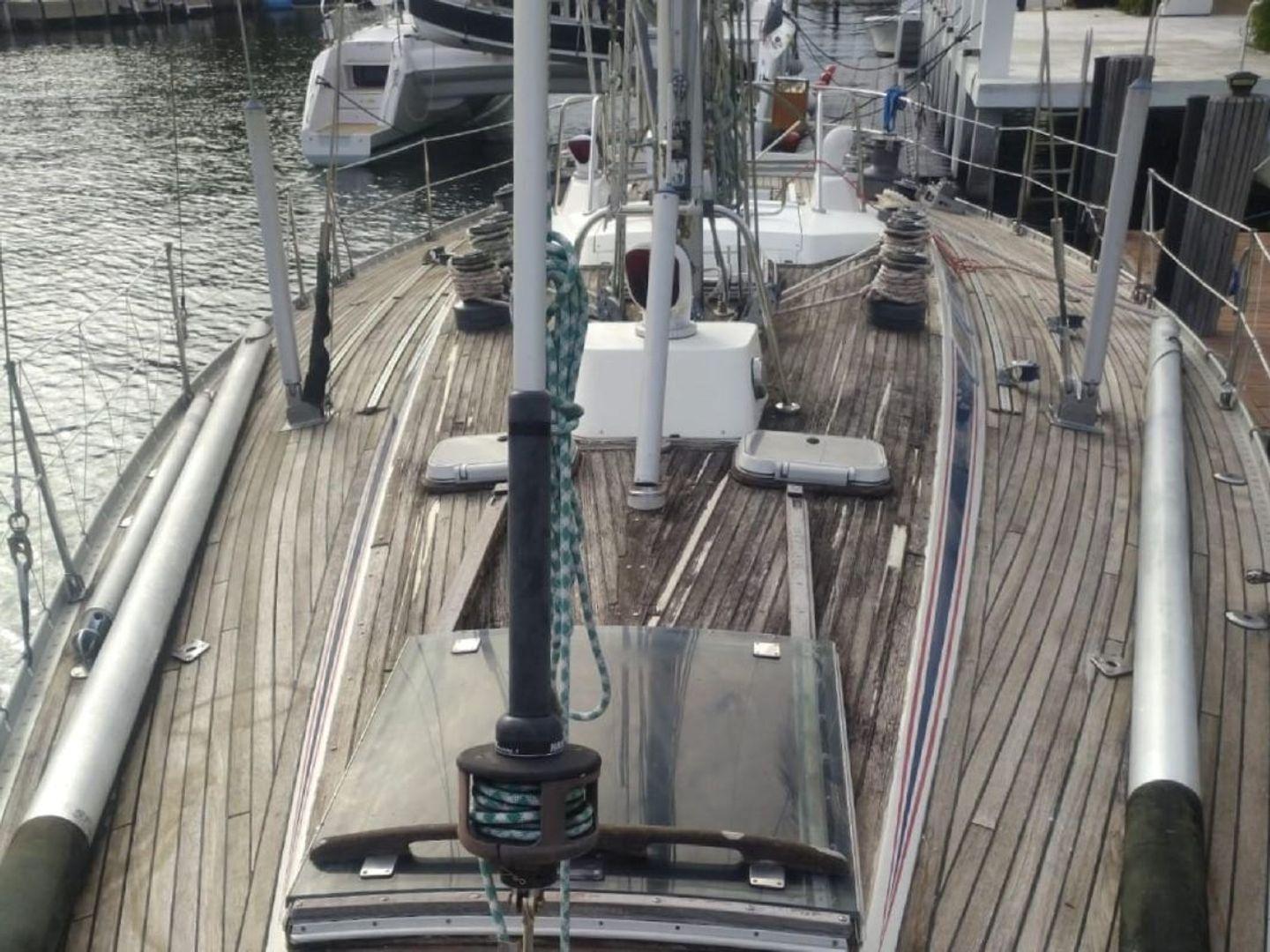 Nautor Swan 46 Lena III 47'