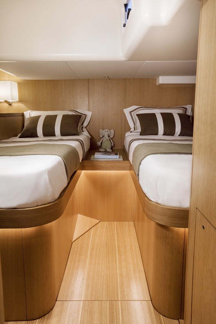 Swan 48'