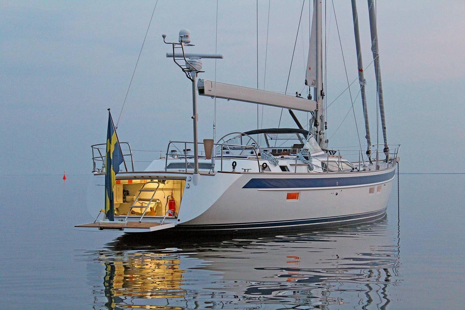 Hallberg-Rassy 64'