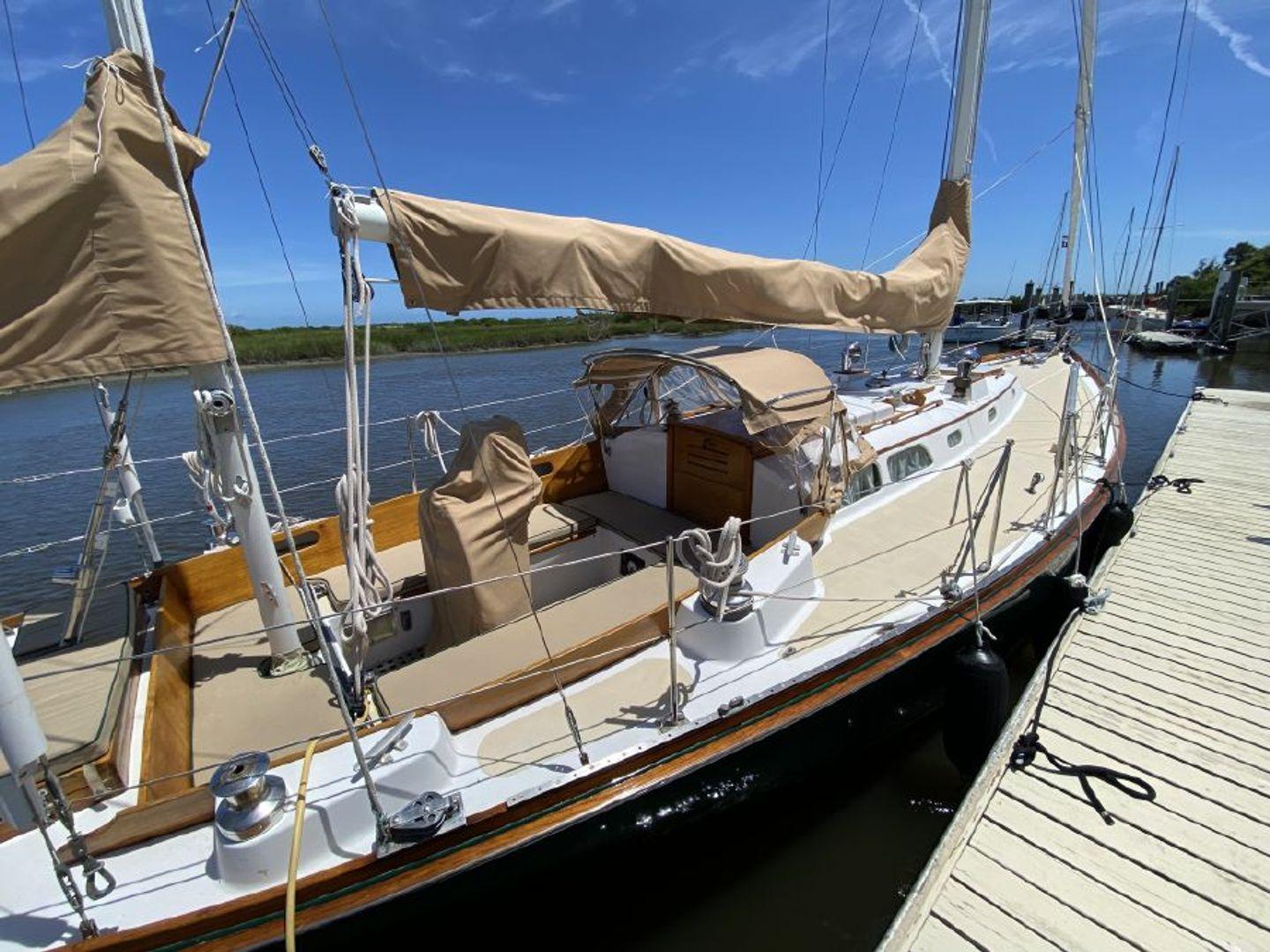 Hinckley Bermuda 40'