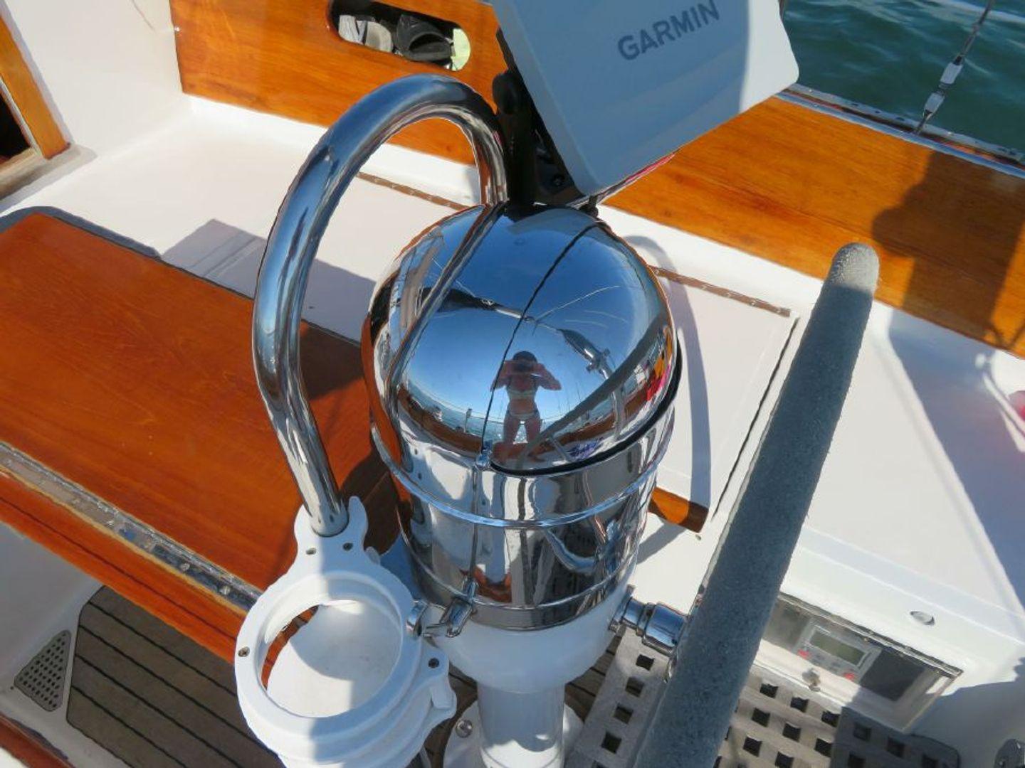 Secret Story, Hinckley Bermuda MK III Yawl 40'