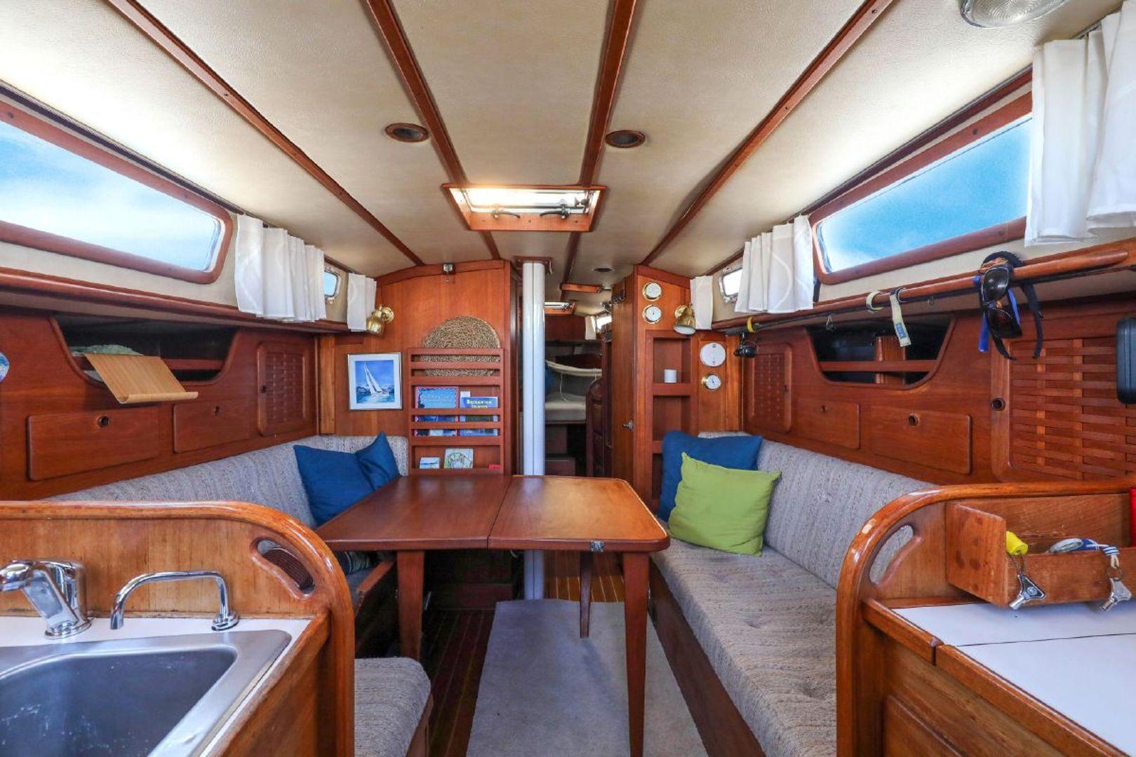 Sabre Sailboats 38'
