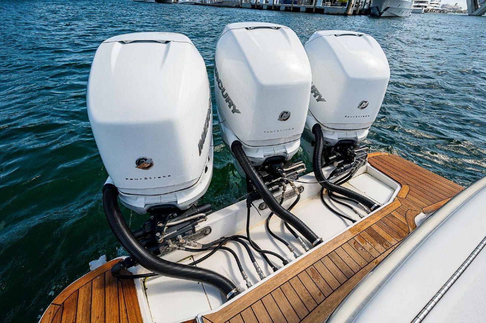 Scout Boat Lxf 35'