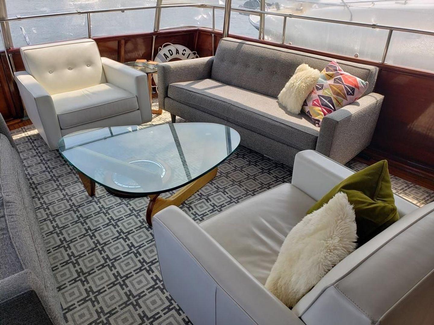 Chris-Craft Constellation Adagio 57'