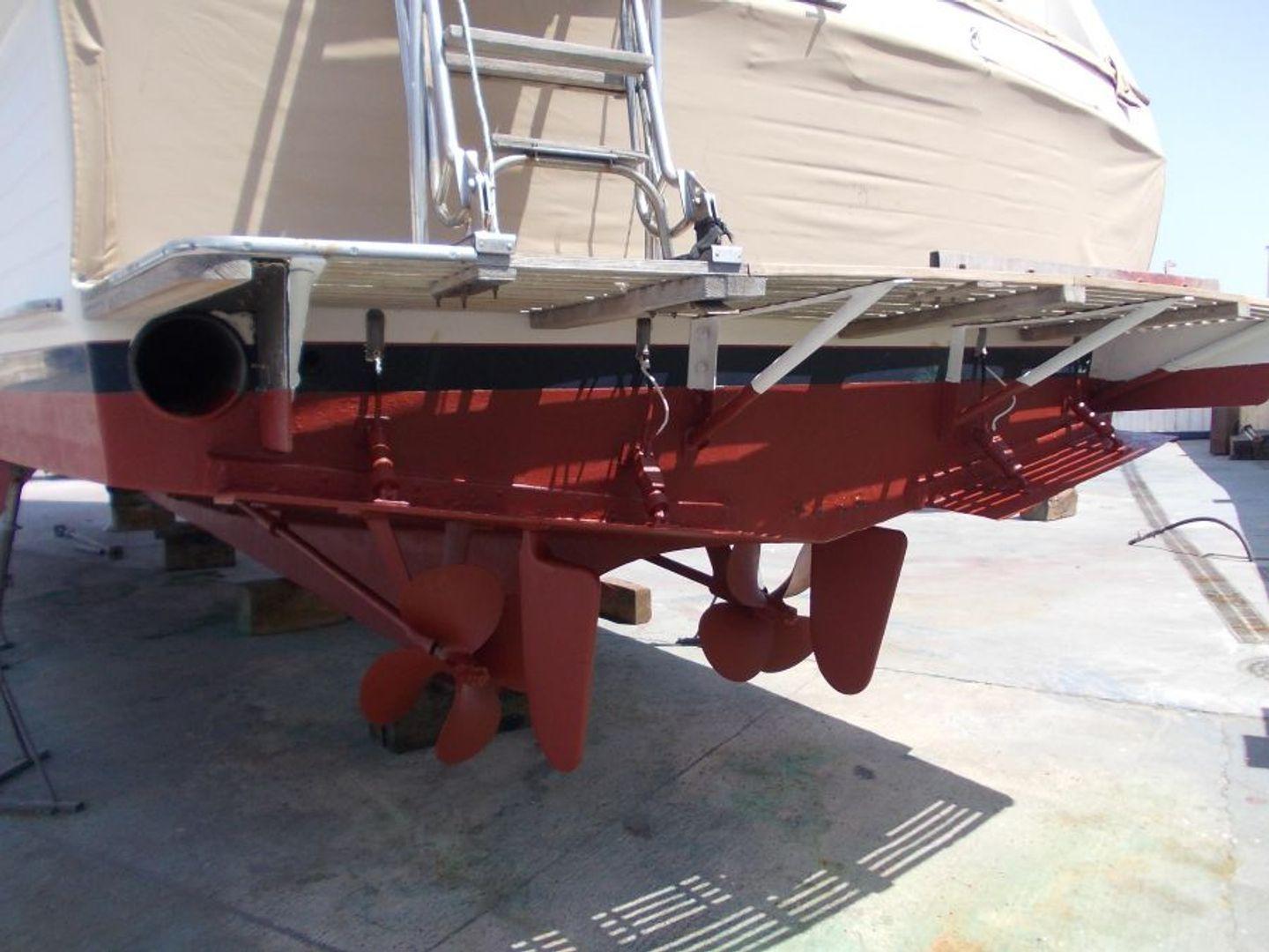 Grand Banks Heritage 42'