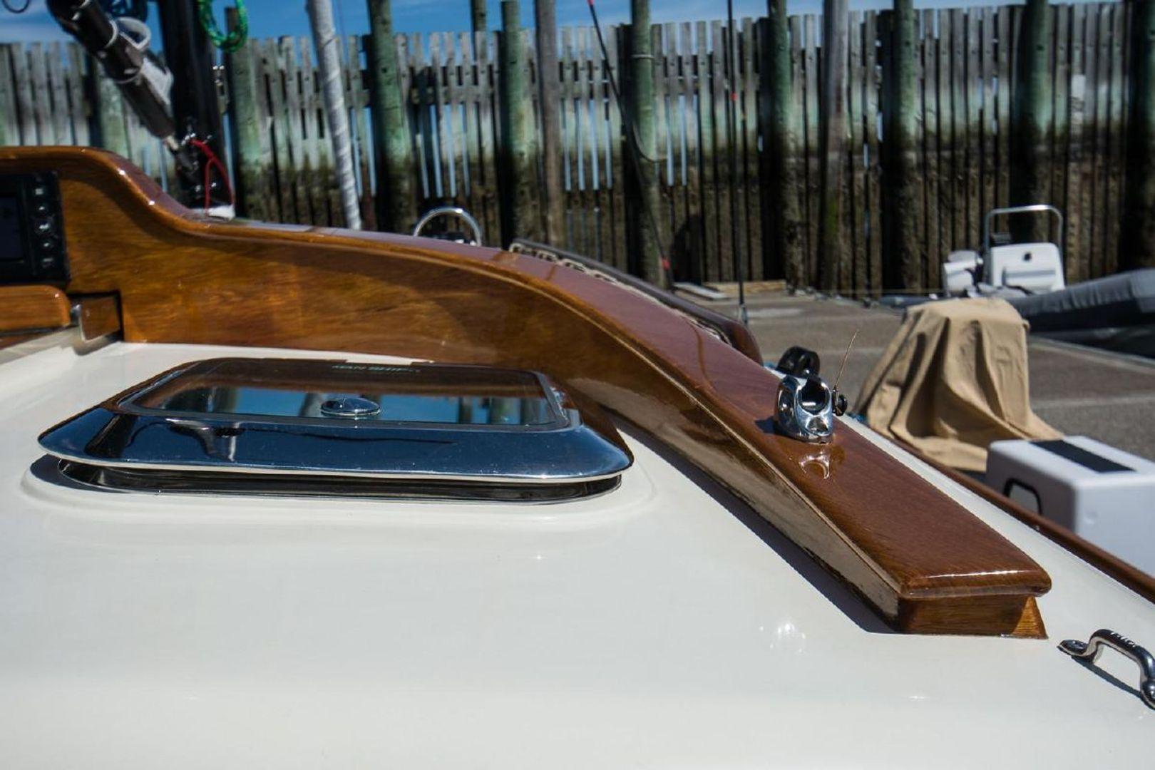 Morris M42x Ranger 42'