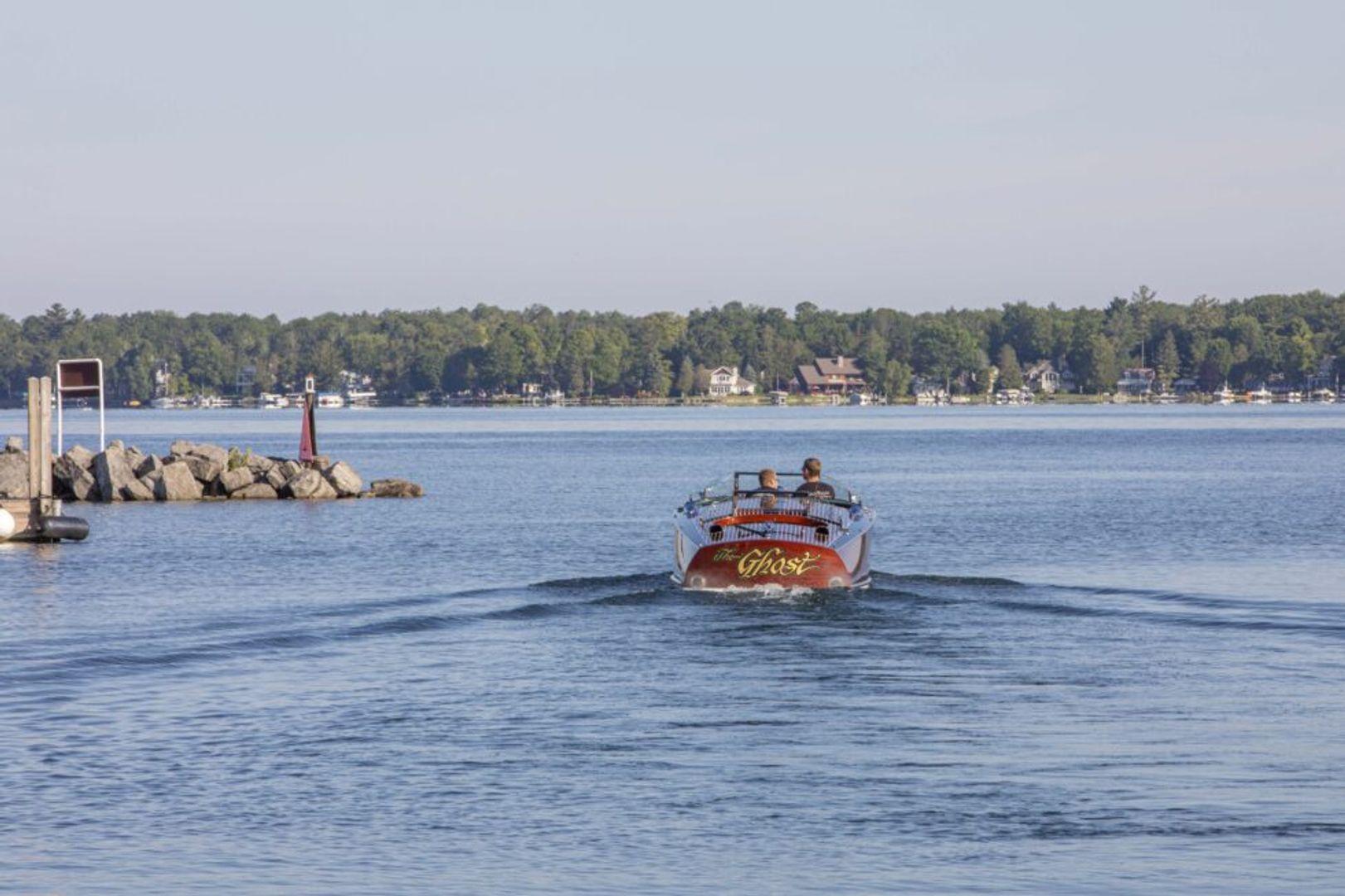 Van Dam Boats The Ghost 30'