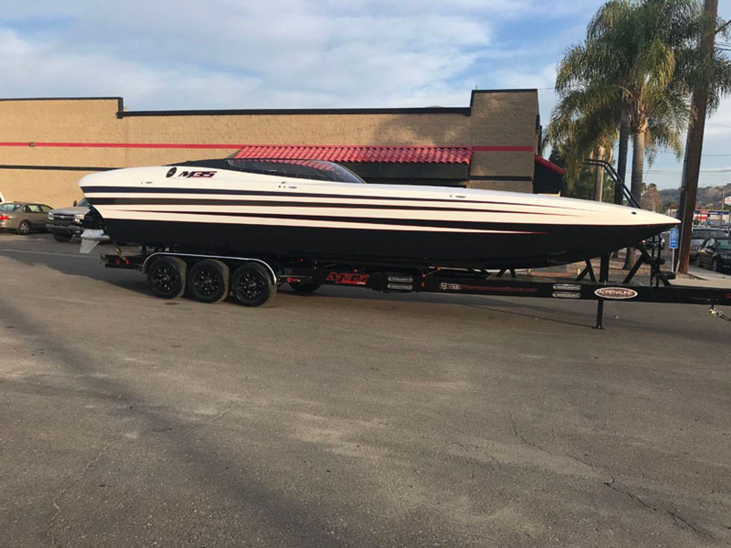 DCB Performance Boats M35'