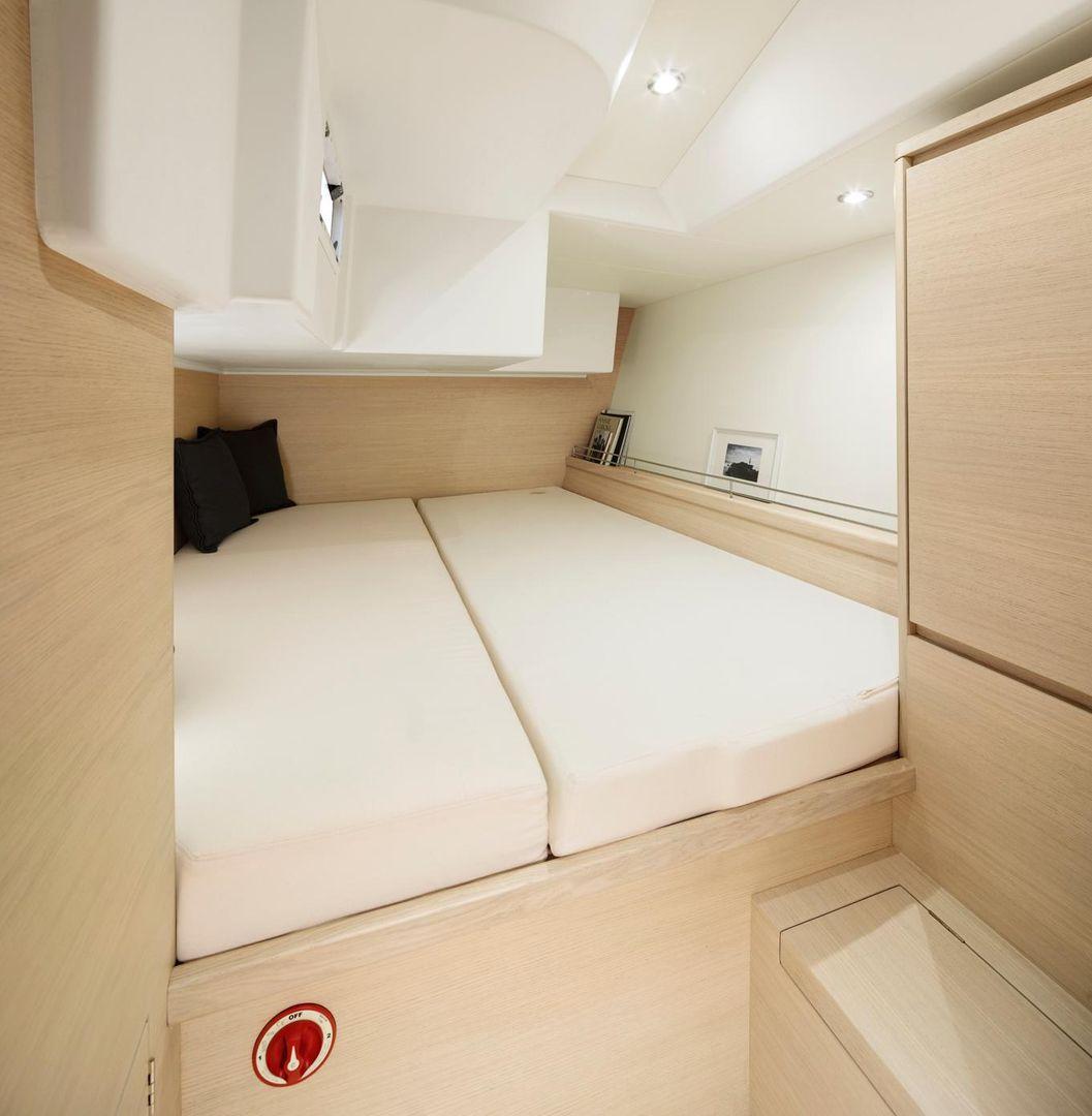 Solaris Yacht 47'