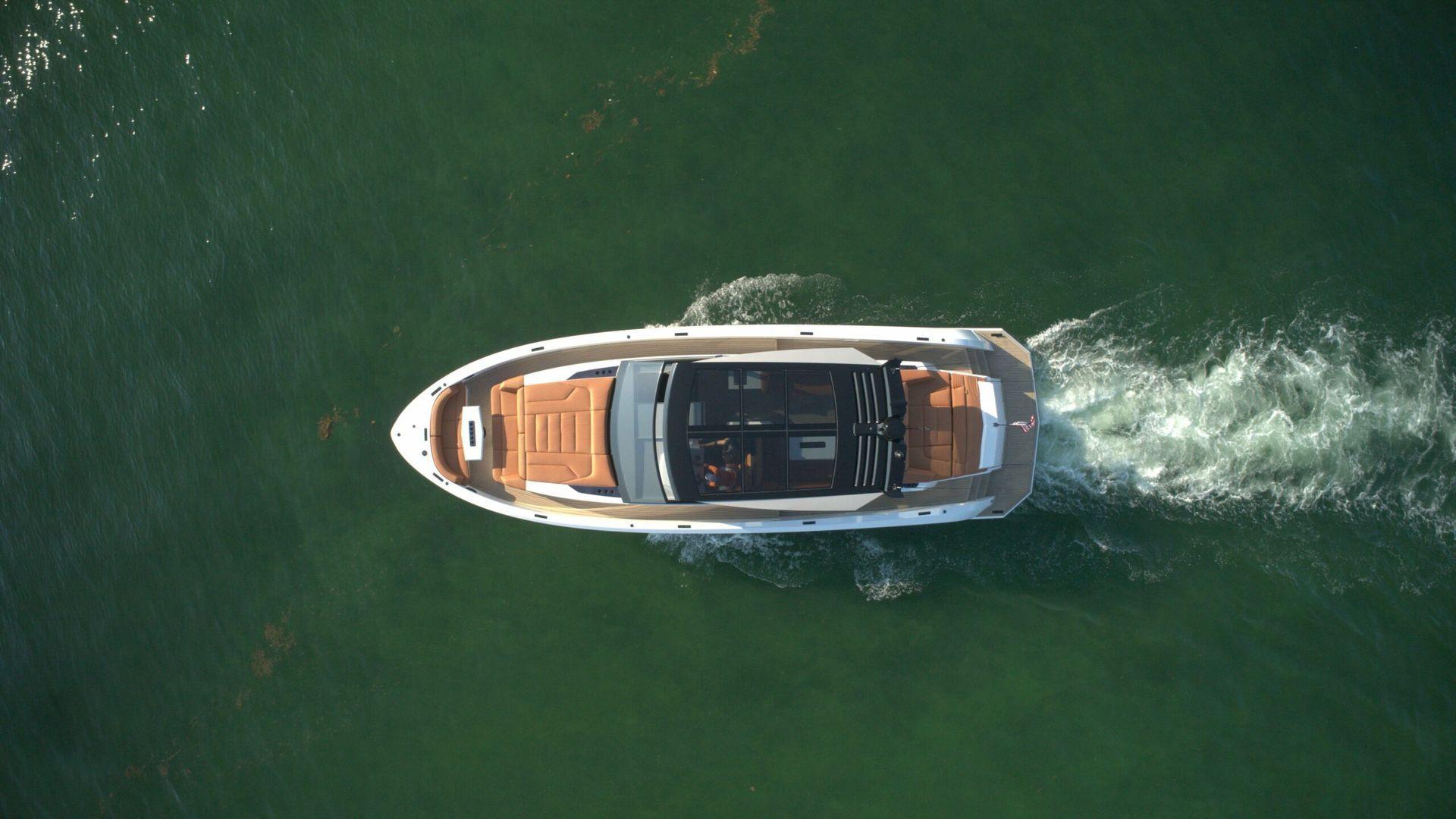 Vanquish Yachts VQ 58'