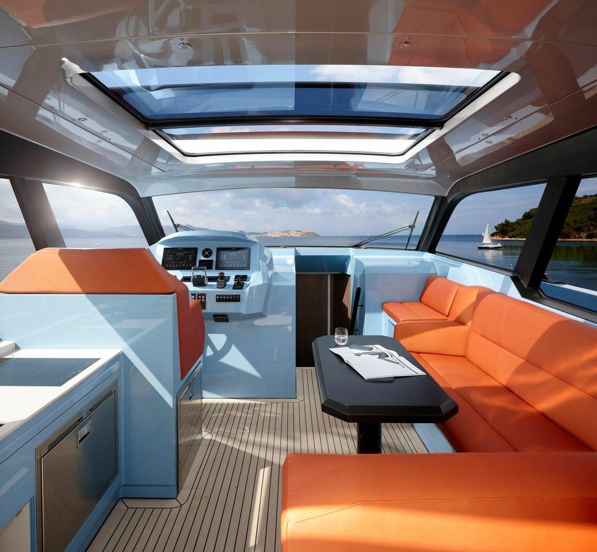 Vanquish Yachts VQ 58'