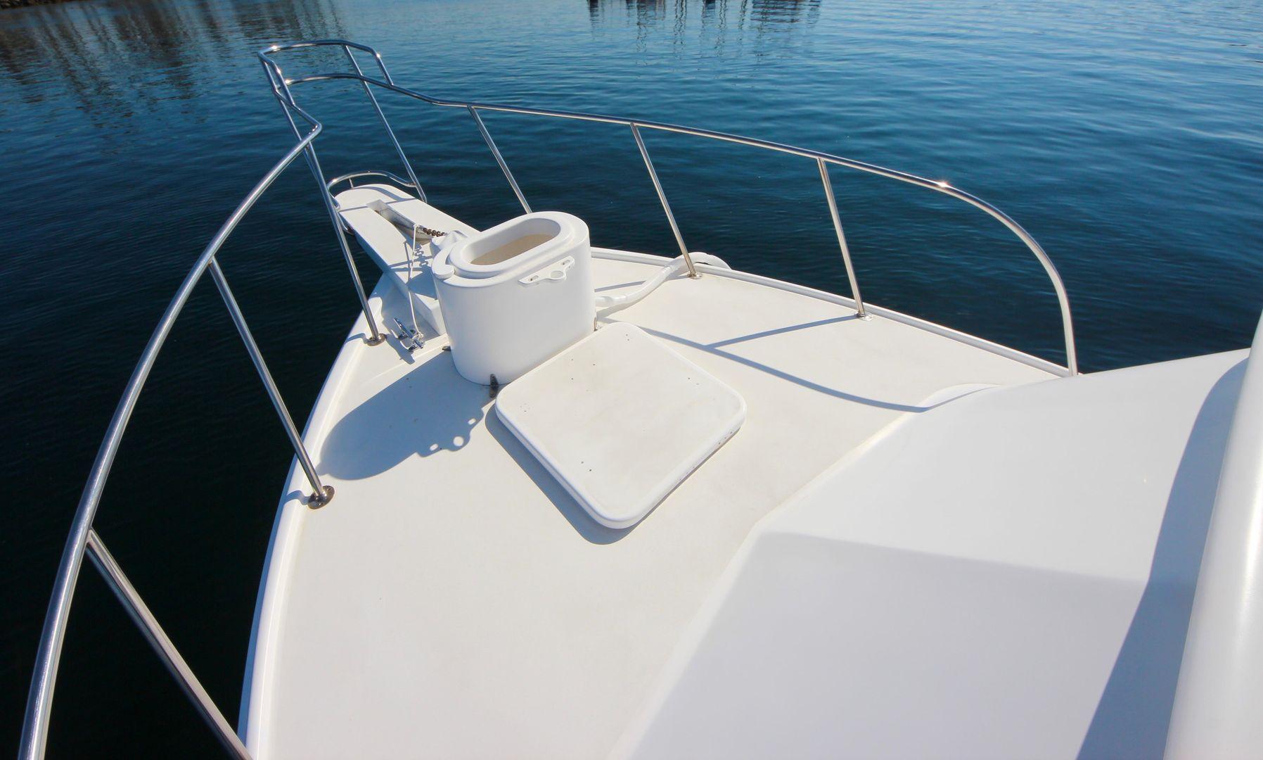 End Of The Line, Bertram Flybridge Cruiser 31'