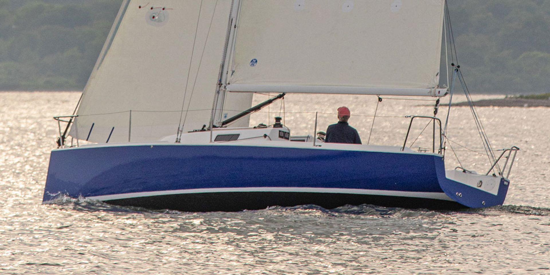 J Boats J/9 28'