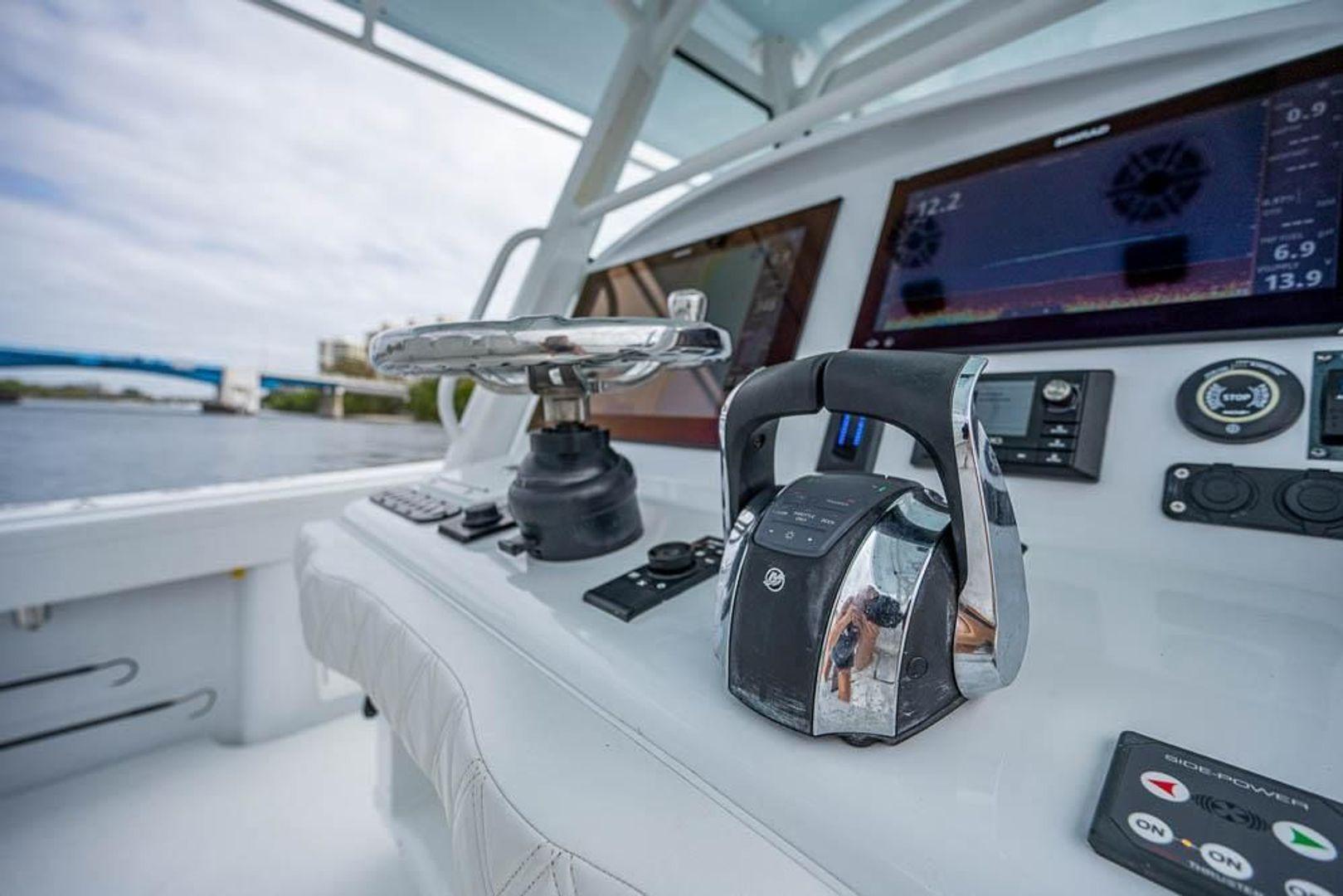 Yellowfin 39'