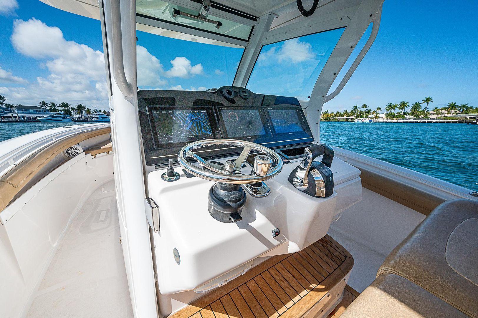 Scout Boat Lxf 35'